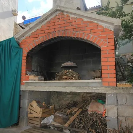 Vis 2459a Apartment *